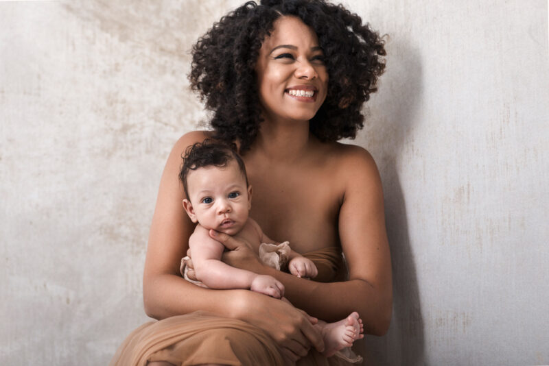 séance photo maman et bébé - book photo bébé 3 mois - aurelia c photographies paris